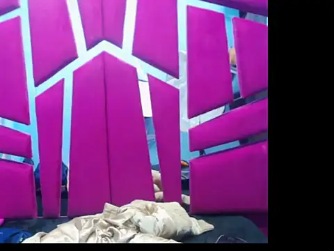 Snapshot of Kataleya_Luck chatting on 4, 11, 2025 Kataleya Luck online show from 4, 11, 2025