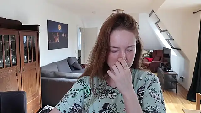 Snapshot of Tanywish chatting on 3, 11, 2025 Tanywish online show from 3, 11, 2025