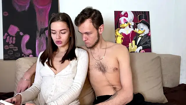 Snapshot of Petal_Couple chatting on 3, 11, 2025 Petal Couple online show from 3, 11, 2025