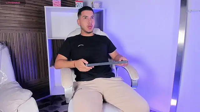 Axel grey  online show from 14, 11, 2025