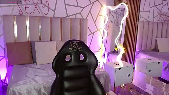 CYRUS TAY online show from 19, 3, 2026