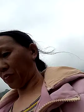 MaiHoa69 online show from 5, 12, 2025