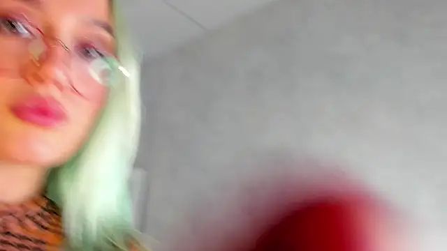 Vickie Nelsson online show from 18, 9, 2025