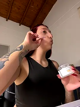 Paulina-Wells online show from 31, 10, 2025