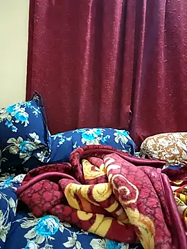 Snapshot of Hotbhabi305 chatting on 1, 2, 2026 Hotbhabi305 online show from 1, 2, 2026