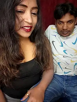 Snapshot of Hotbhabi305 chatting on 9, 2, 2026 Hotbhabi305 online show from 9, 2, 2026