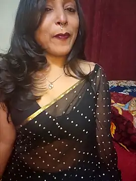 Snapshot of Hotbhabi305 chatting on 14, 2, 2026 Hotbhabi305 online show from 14, 2, 2026