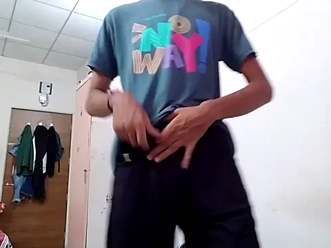 Snapshot of twinky_indian chatting on 21, 5, 2026 twinky indian online show from 21, 5, 2026