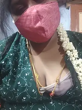 Snapshot of TAMIL_ELAKKIYA chatting on 16, 7, 2026 TAMIL ELAKKIYA online show from 16, 7, 2026
