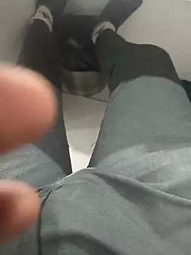 hotboy43339 online show from 12, 9, 2025