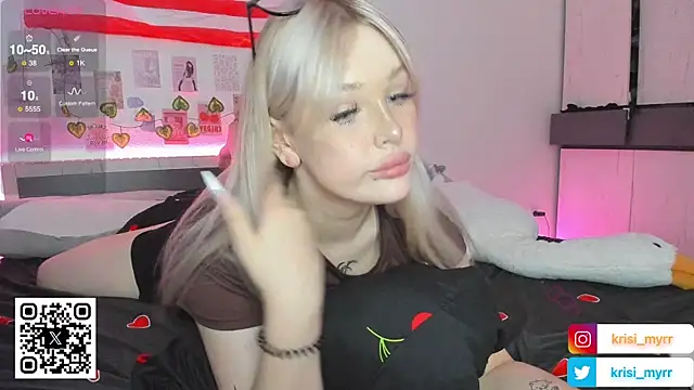 Snapshot of myrzilka chatting on 8, 10, 2025 myrzilka online show from 8, 10, 2025