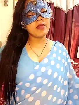 Snapshot of MEERAcle chatting on 10, 4, 2026 MEERAcle online show from 10, 4, 2026