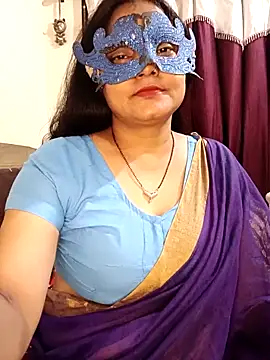 Snapshot of MEERAcle chatting on 19, 4, 2026 MEERAcle online show from 19, 4, 2026