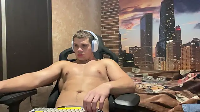 MusclePhantom online show from 5, 11, 2025