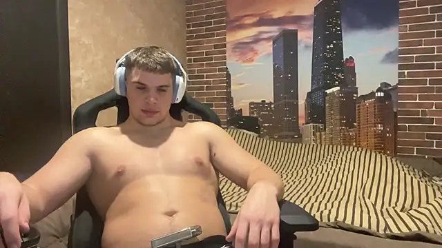 Snapshot of MusclePhantom chatting on 19, 12, 2025 MusclePhantom online show from 19, 12, 2025