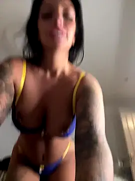 BELLABLACKXUK online show from 14, 10, 2025