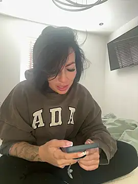 Snapshot of BELLABLACKXUK chatting on 23, 4, 2026 BELLABLACKXUK online show from 23, 4, 2026