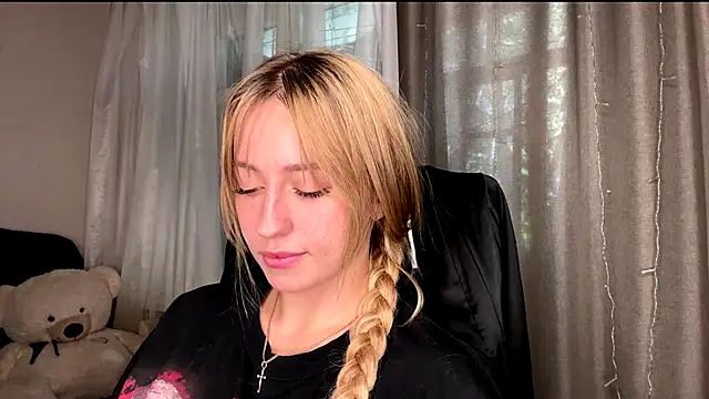 Snapshot of Jetta_Corsacami chatting on 21, 9, 2025 Jetta Corsacami online show from 21, 9, 2025