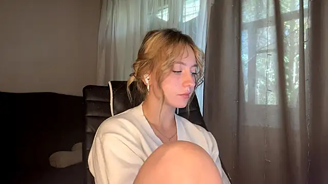 Snapshot of Jetta_Corsacami chatting on 24, 9, 2025 Jetta Corsacami online show from 24, 9, 2025