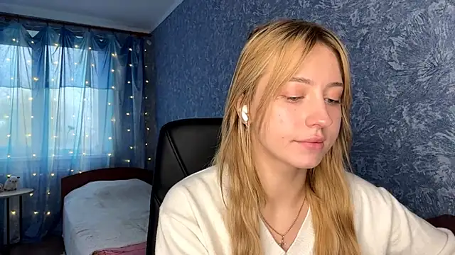 Snapshot of Jetta_Corsacami chatting on 9, 10, 2025 Jetta Corsacami online show from 9, 10, 2025