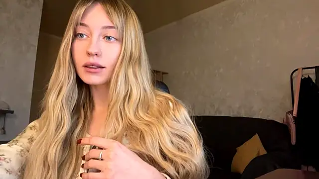 Snapshot of Jetta_Corsacami chatting on 2, 12, 2025 Jetta Corsacami online show from 2, 12, 2025