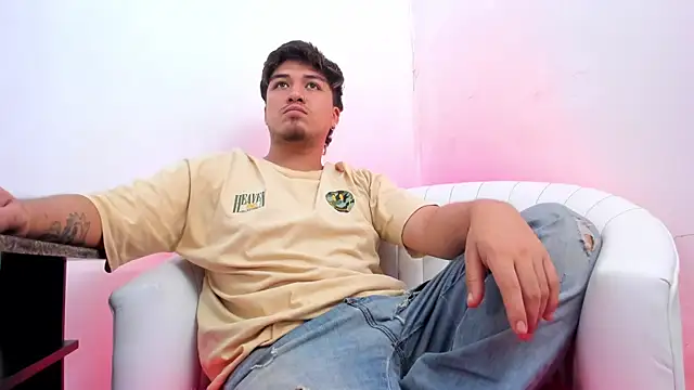 Snapshot of juanmechanic_ chatting on 18, 6, 2026 juanmechanic online show from 18, 6, 2026