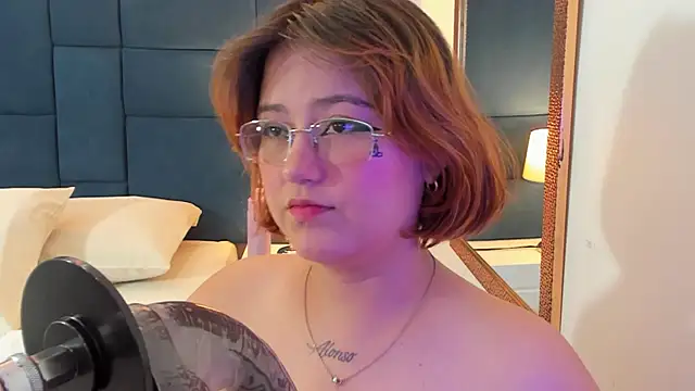 isa grey  online show from 28, 11, 2025