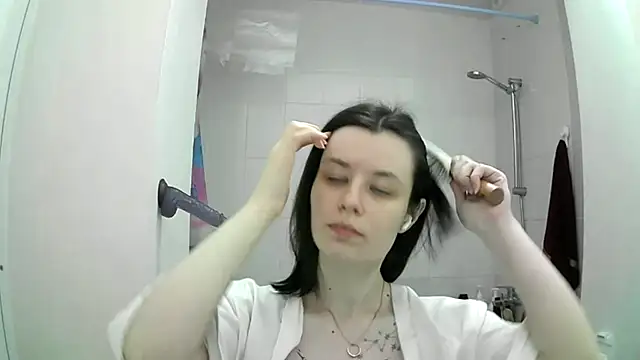 EdlinEngelby online show from 3, 10, 2025