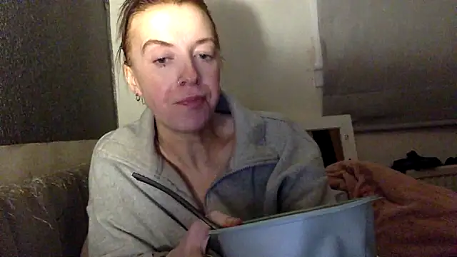 Snapshot of Bellababexox chatting on 11, 6, 2026 Bellababexox online show from 11, 6, 2026