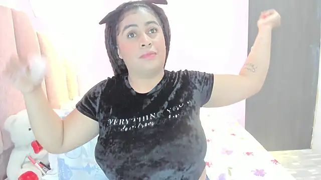 AndreaSweet2 online show from 15, 10, 2025