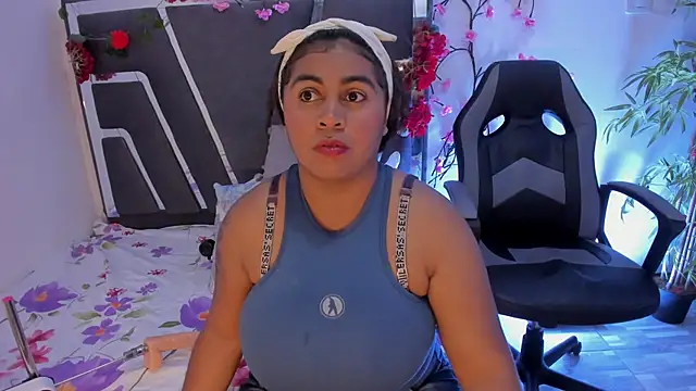 AndreaSweet2 online show from 5, 12, 2025