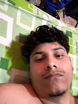 Snapshot of Aaron--GG chatting on 13, 10, 2025 Aaron--GG online show from 13, 10, 2025