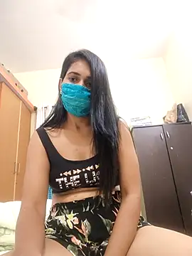 Snapshot of Curvyqueenz chatting on 3, 10, 2025 Curvyqueenz online show from 3, 10, 2025