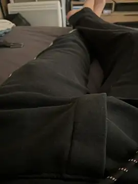 LesAmantsAE2 online show from 4, 3, 2026