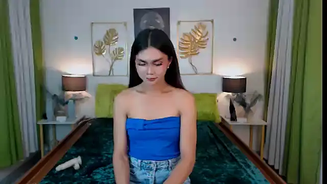 Snapshot of FlirtyMarga chatting on 28, 10, 2025 FlirtyMarga online show from 28, 10, 2025