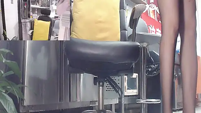 Eileen-L online show from 4, 10, 2025