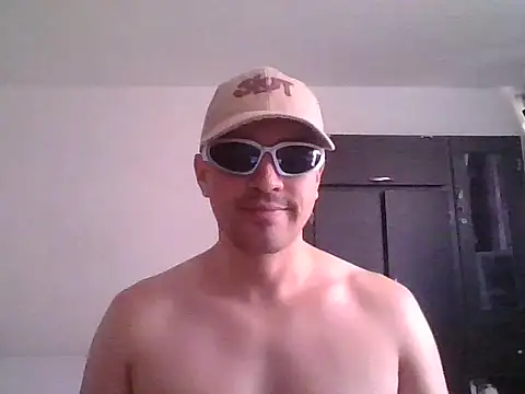 Snapshot of AlphaBoyyX chatting on 9, 9, 2025 AlphaBoyyX online show from 9, 9, 2025