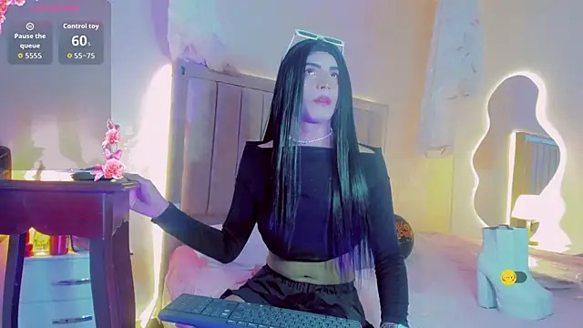 Snapshot of Daniela_sanchezx chatting on 24, 10, 2025 Daniela sanchezx online show from 24, 10, 2025