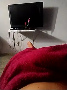 Snapshot of safados015 chatting on 28, 10, 2025 safados015 online show from 28, 10, 2025