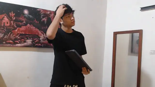 alice julls online show from 15, 11, 2025