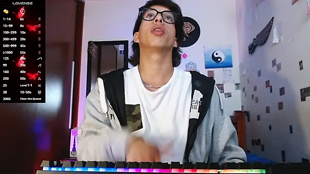 DannyPhantom555 online show from 14, 4, 2026