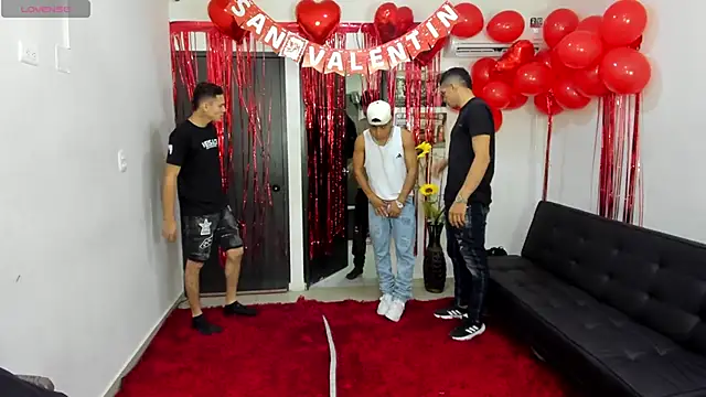 Snapshot of Playhardsex_ chatting on 13, 2, 2026 Playhardsex online show from 13, 2, 2026