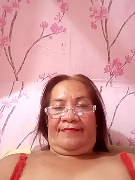 Snapshot of vickyhot1966 chatting on 1, 10, 2025 vickyhot1966 online show from 1, 10, 2025