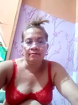 Snapshot of vickyhot1966 chatting on 24, 10, 2025 vickyhot1966 online show from 24, 10, 2025