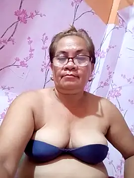 Snapshot of vickyhot1966 chatting on 25, 10, 2025 vickyhot1966 online show from 25, 10, 2025