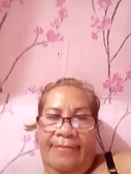 Snapshot of vickyhot1966 chatting on 13, 11, 2025 vickyhot1966 online show from 13, 11, 2025