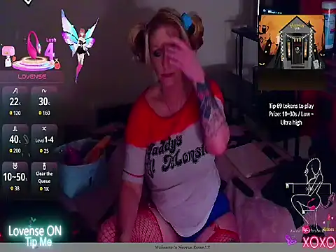 Snapshot of Sierra_Sparks chatting on 18, 10, 2025 Sierra Sparks online show from 18, 10, 2025