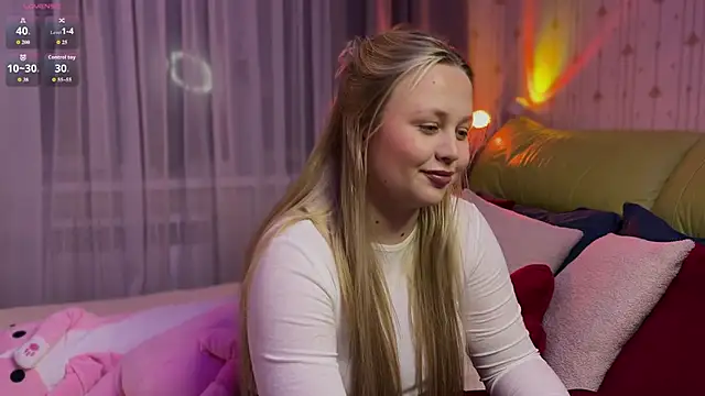 Estella Elwood online show from 3, 3, 2026