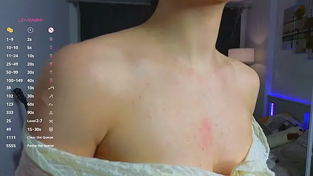 MimiLolll online show from 8, 2, 2026