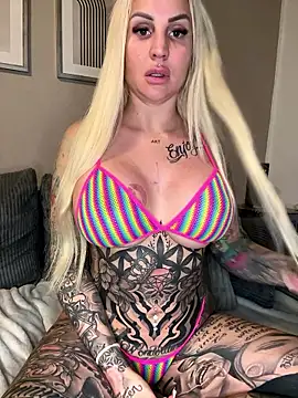 CoraDiamond online show from 8, 1, 2026